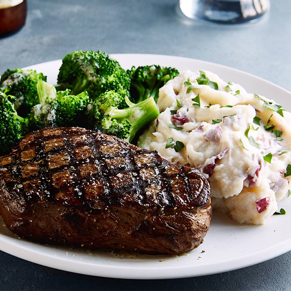 seared steak with mashed potatoes and steamed broccoli 